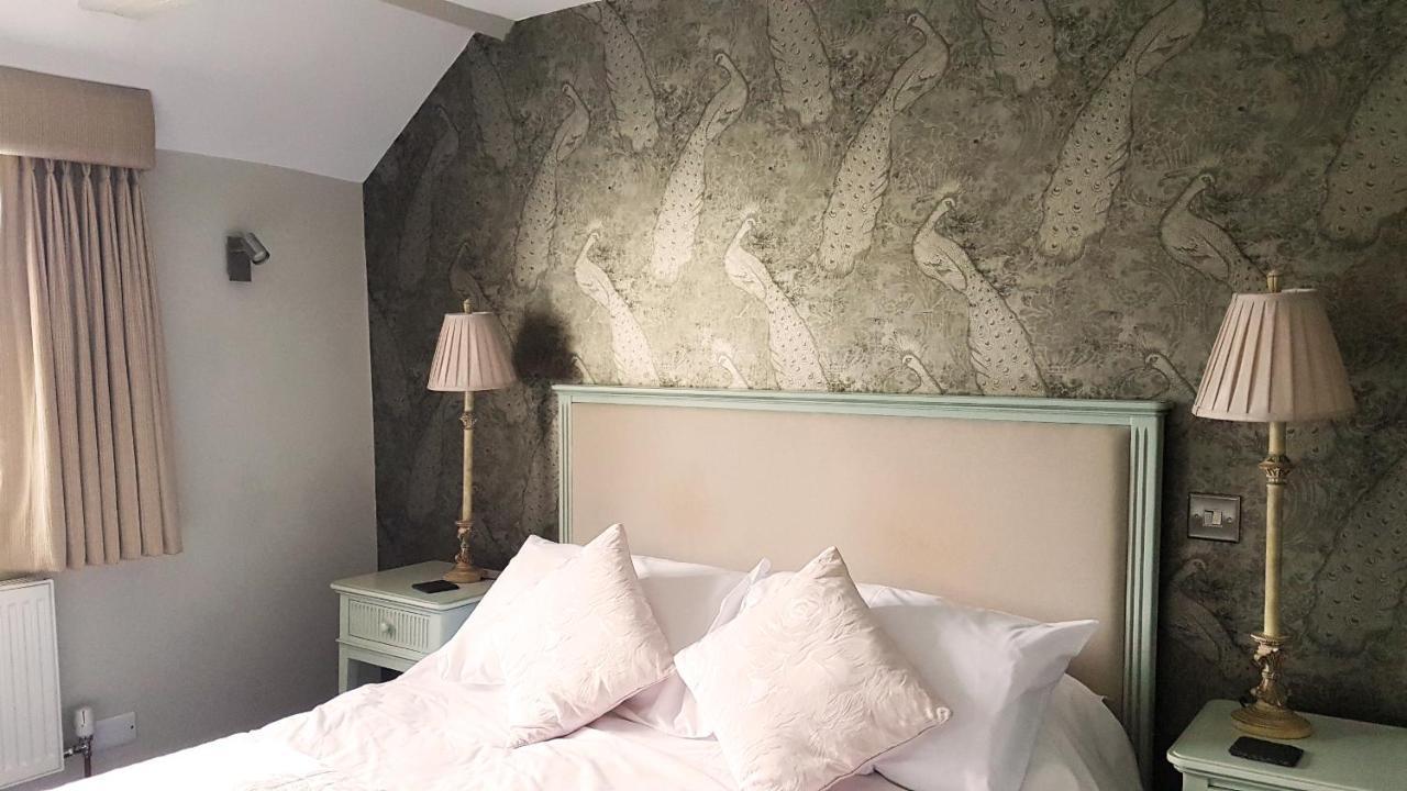 斯坦福德The Royal Oak Duddington住宿加早餐旅馆 外观 照片